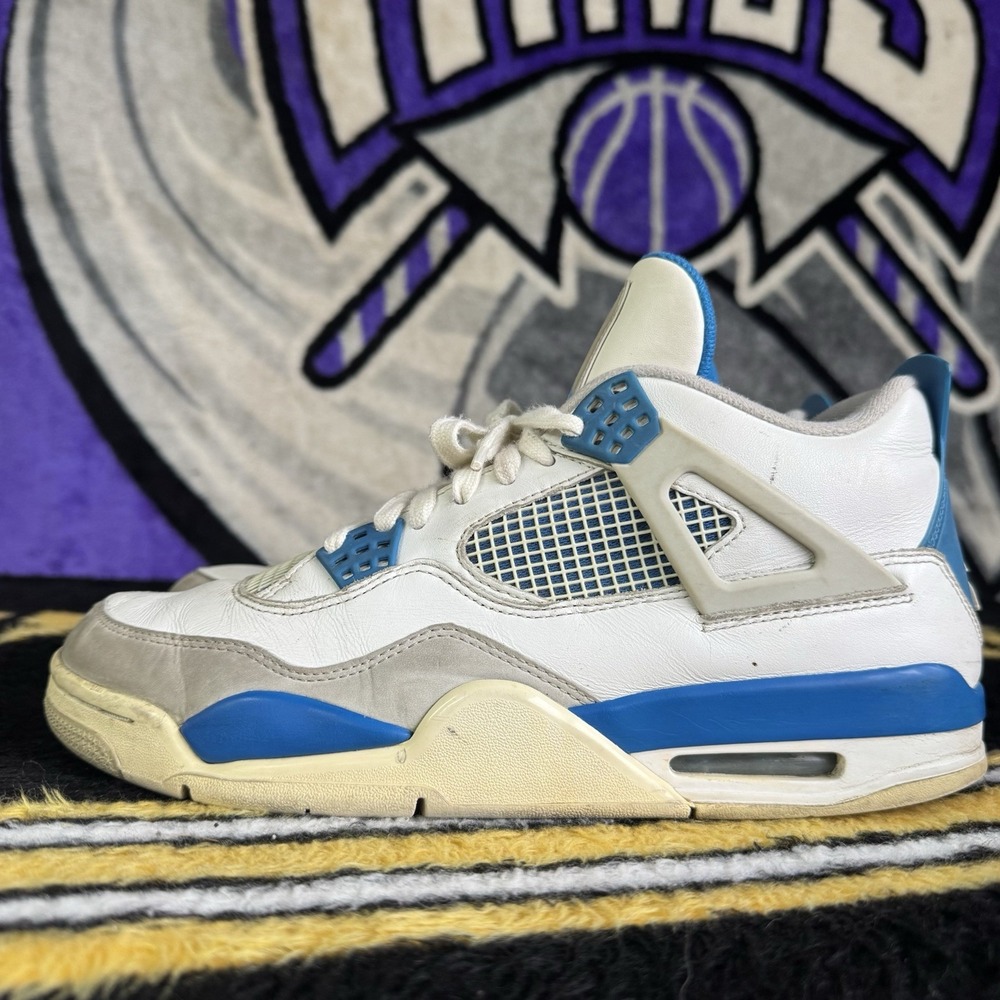 Size 10.5 - Air Jordan 4 Retro Military Blue 2012 308497-105